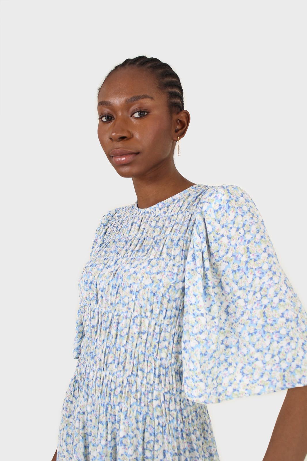 Blue tiny flower smocked bodice midi dress_9