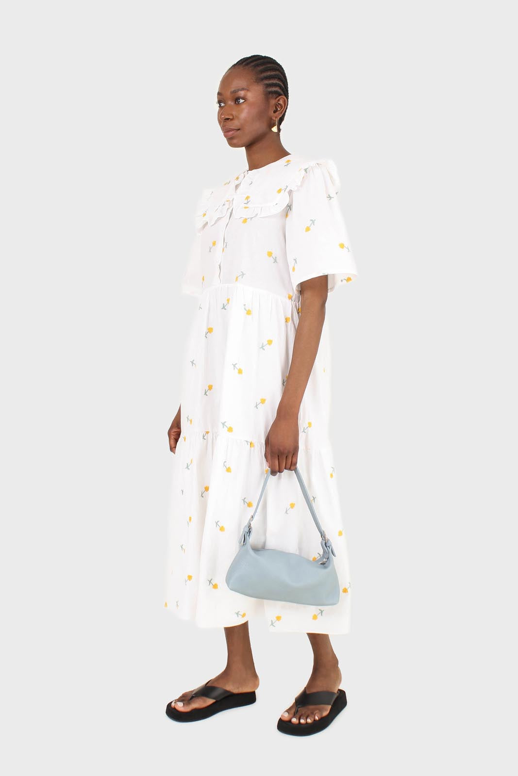 White floral embroidery giant collar dress_4