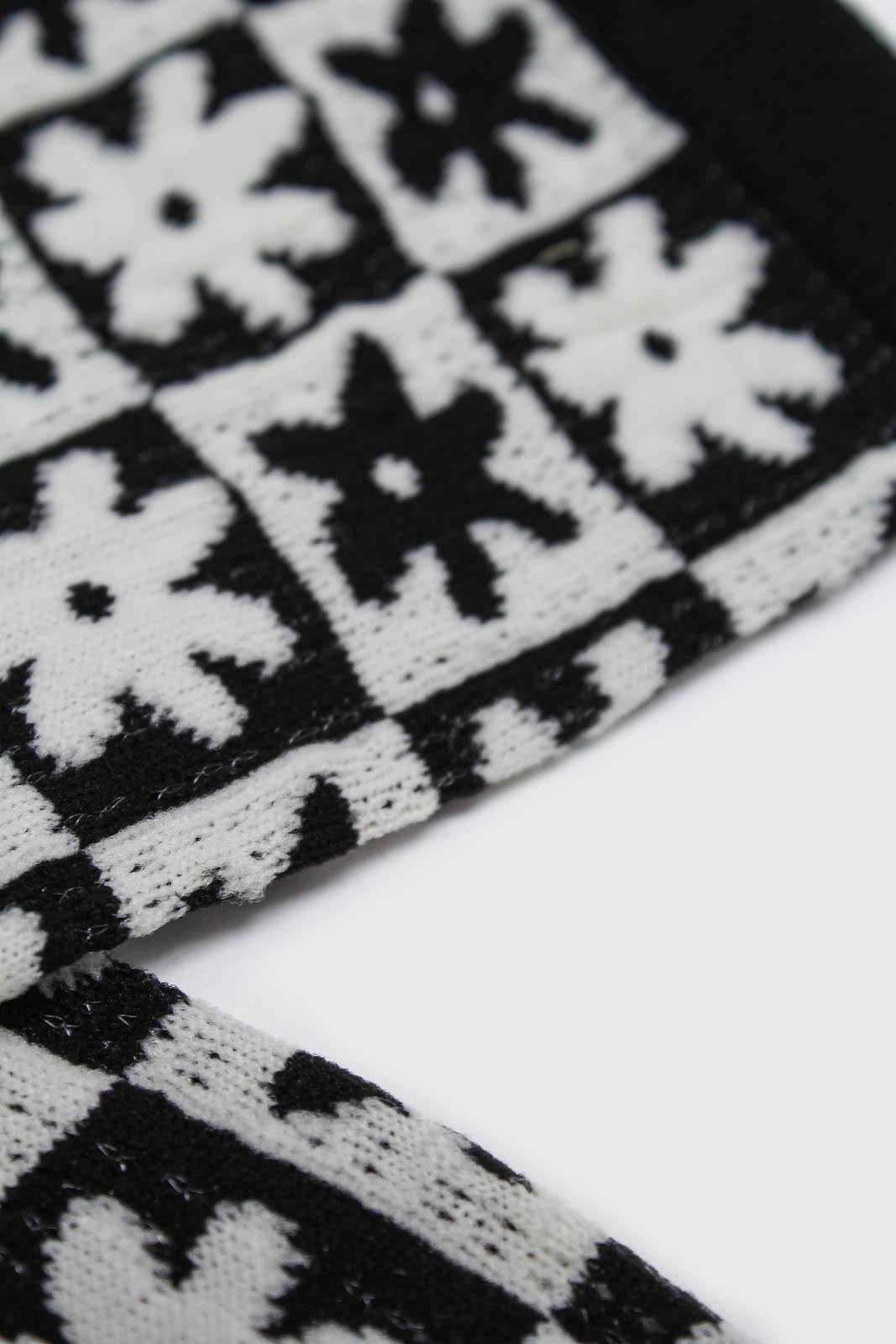 Black and white daisy checked socks_2