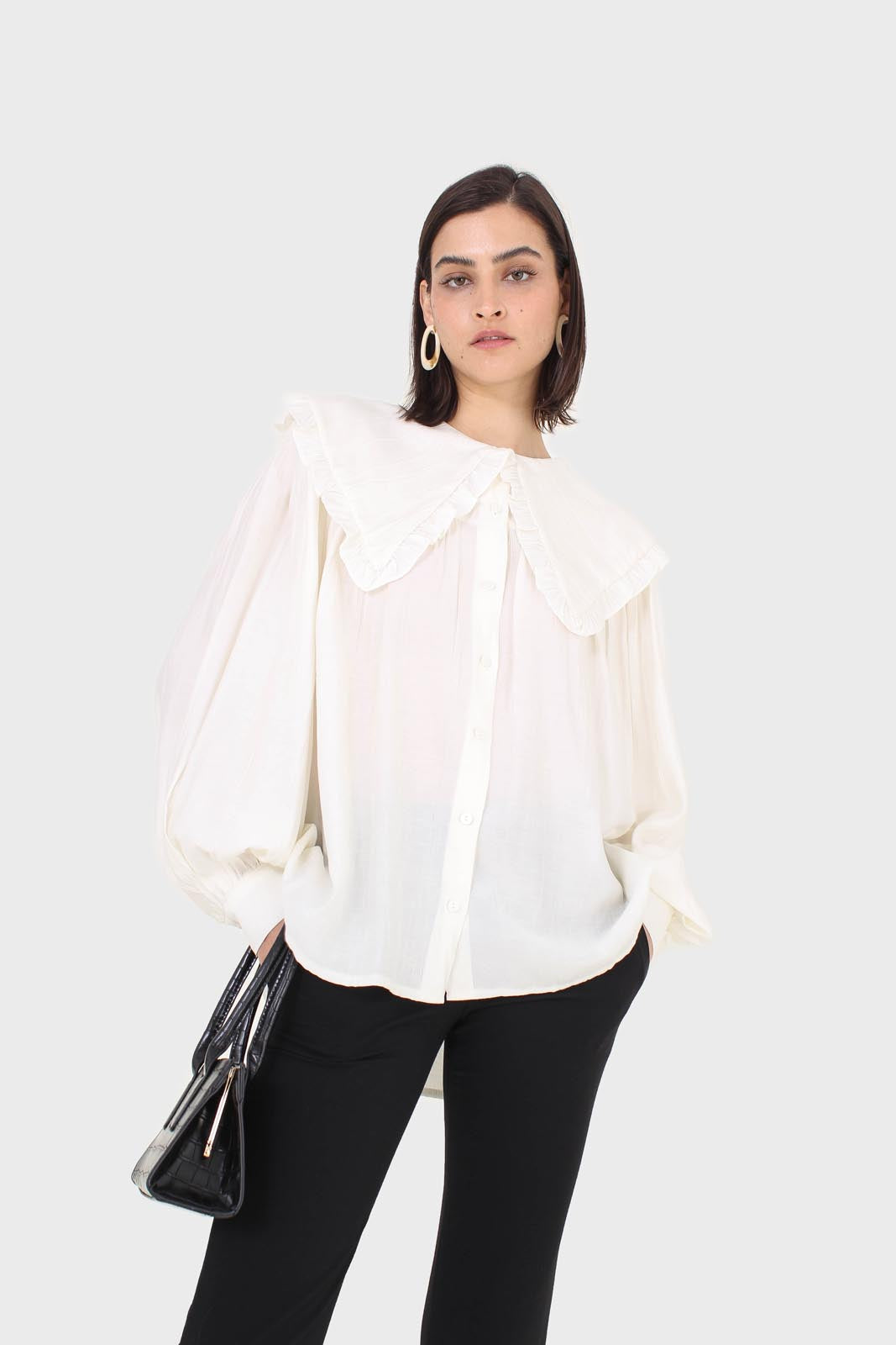 Ivory frill large collar balloon sleeve blouse_1