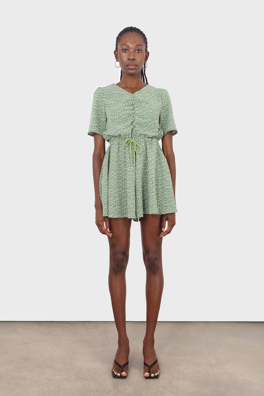 Green and white floral print tie waist romper_11