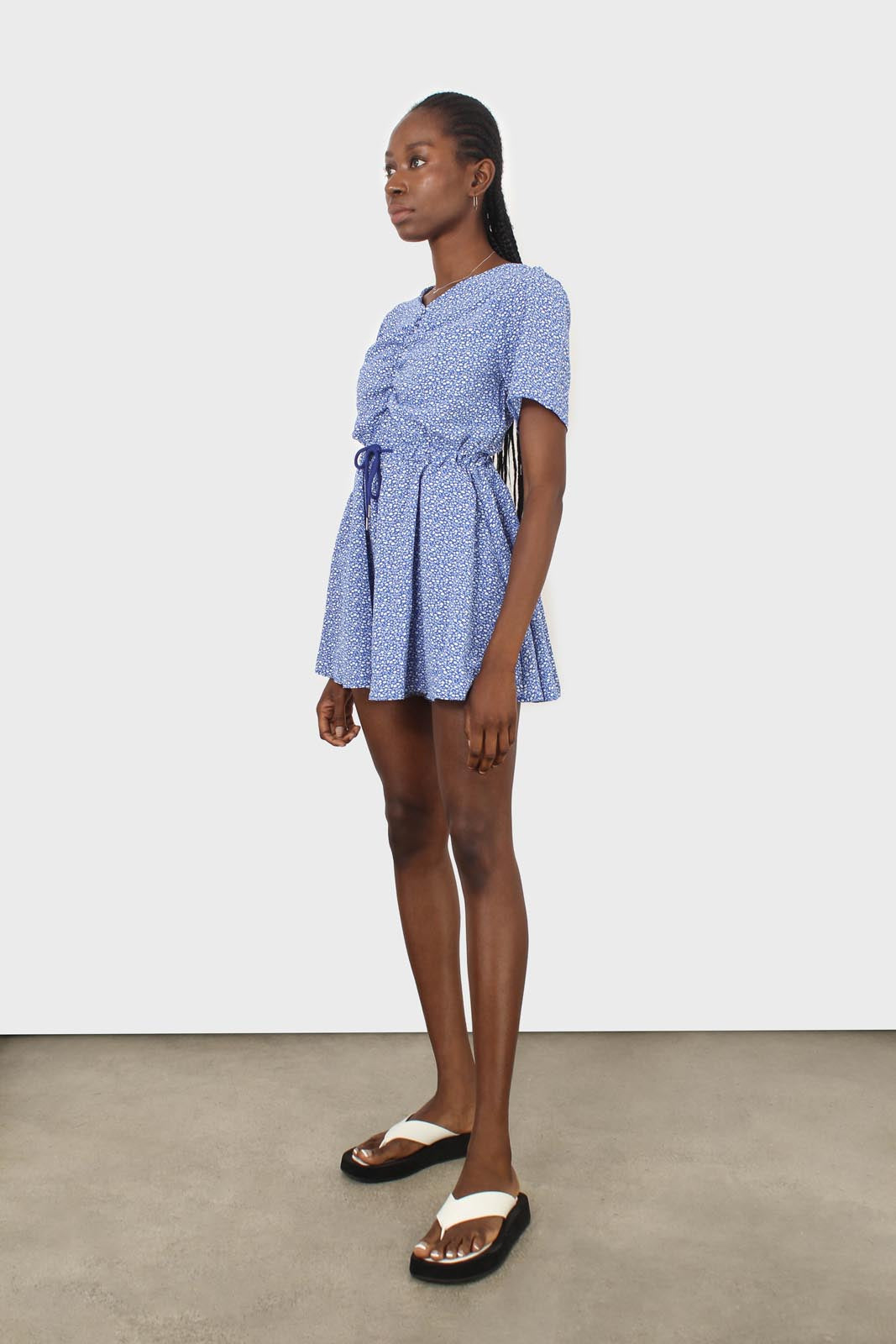 Cornflower blue and white floral print tie waist romper_5