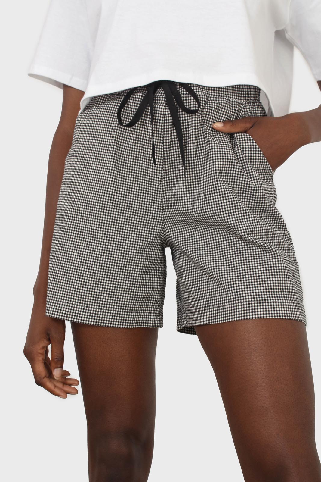 Black and white gingham drawstring shorts_1