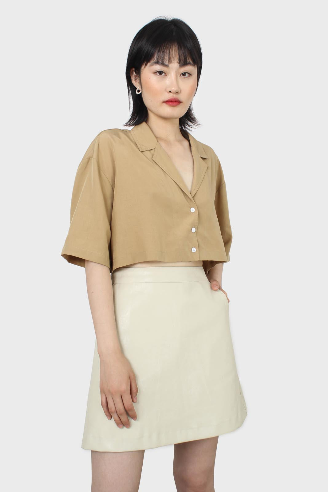 Tan cropped short sleeved boxy shirt_4