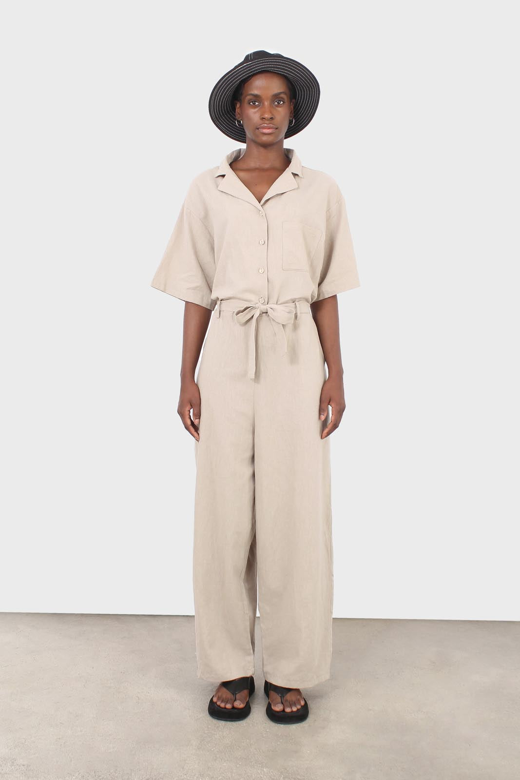 Oatmeal linen blend short sleeved boilersuit_10