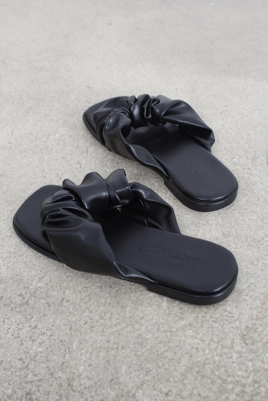 Black puffed vegan leather sliders_7