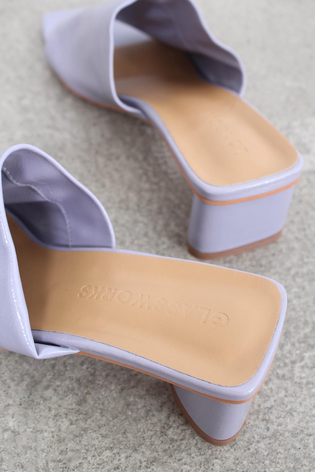 Lilac shine triangle mid heeled mule_3