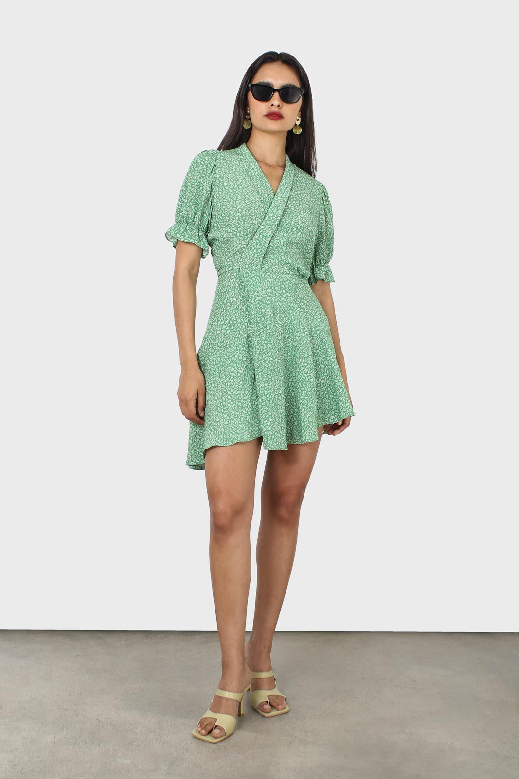 Green and ivory floral puffed sleeve wrap mini dress_1