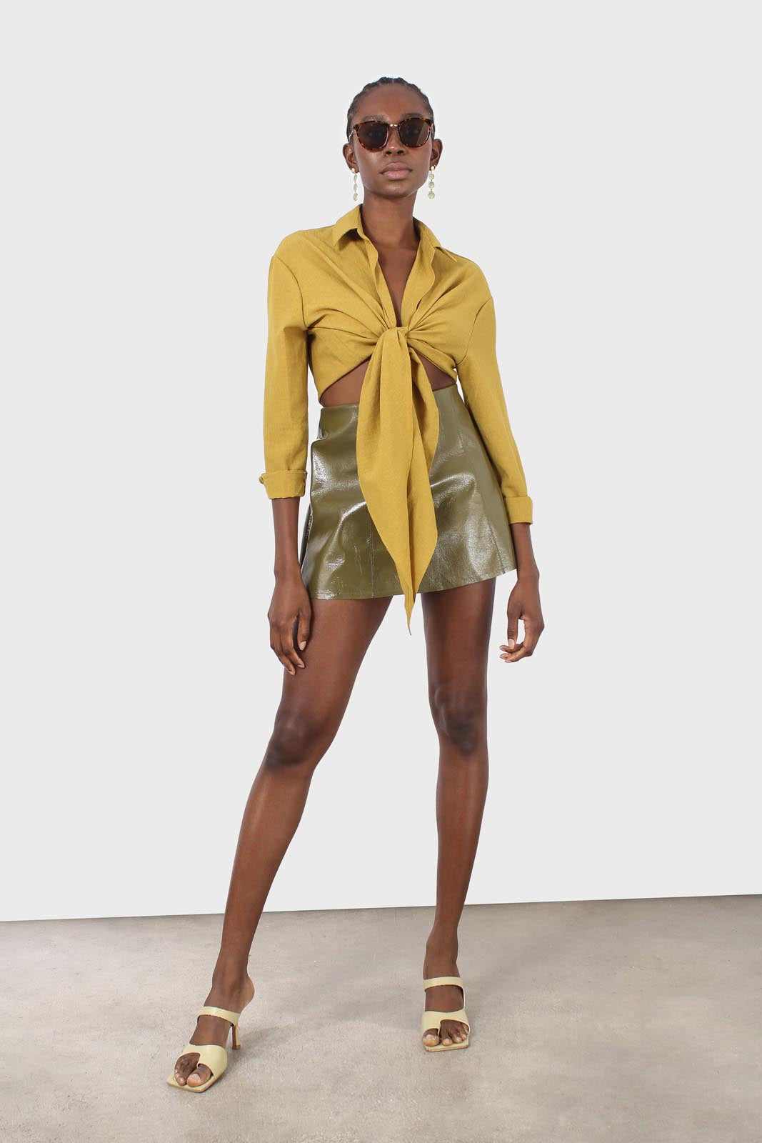 Chartreuse linen plunging tie front shirt_3