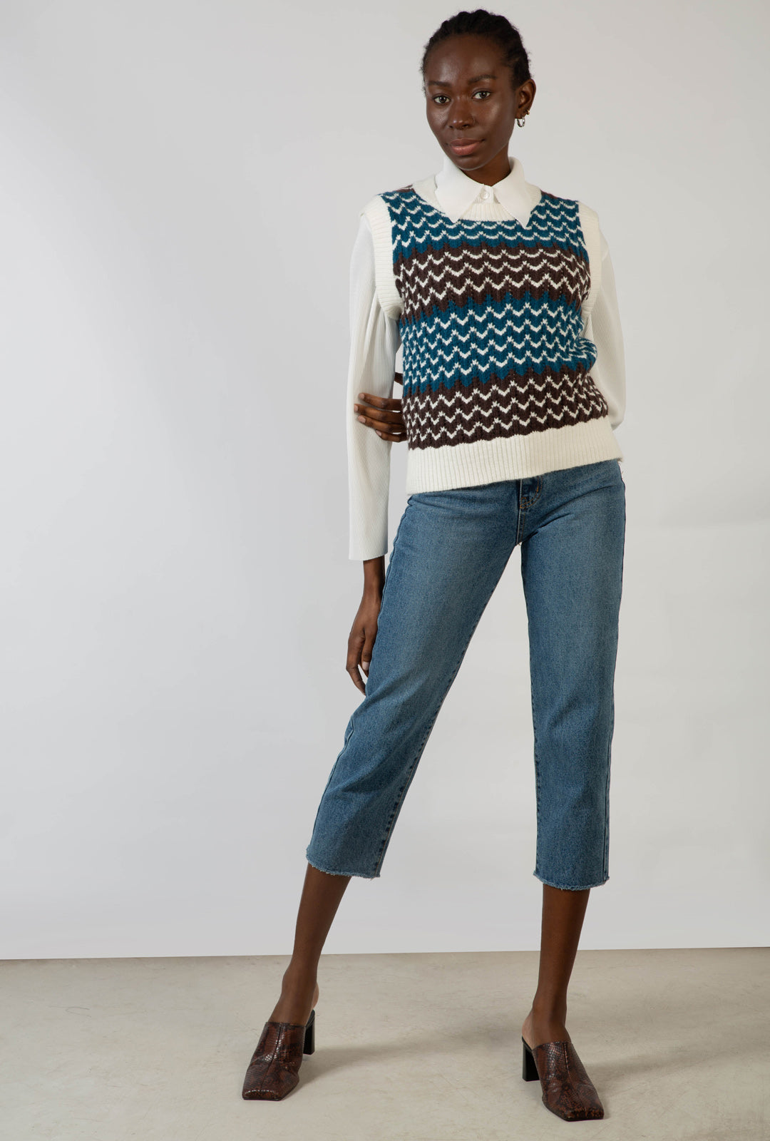 Blue intarsia wave ivory trim sweater vest_3