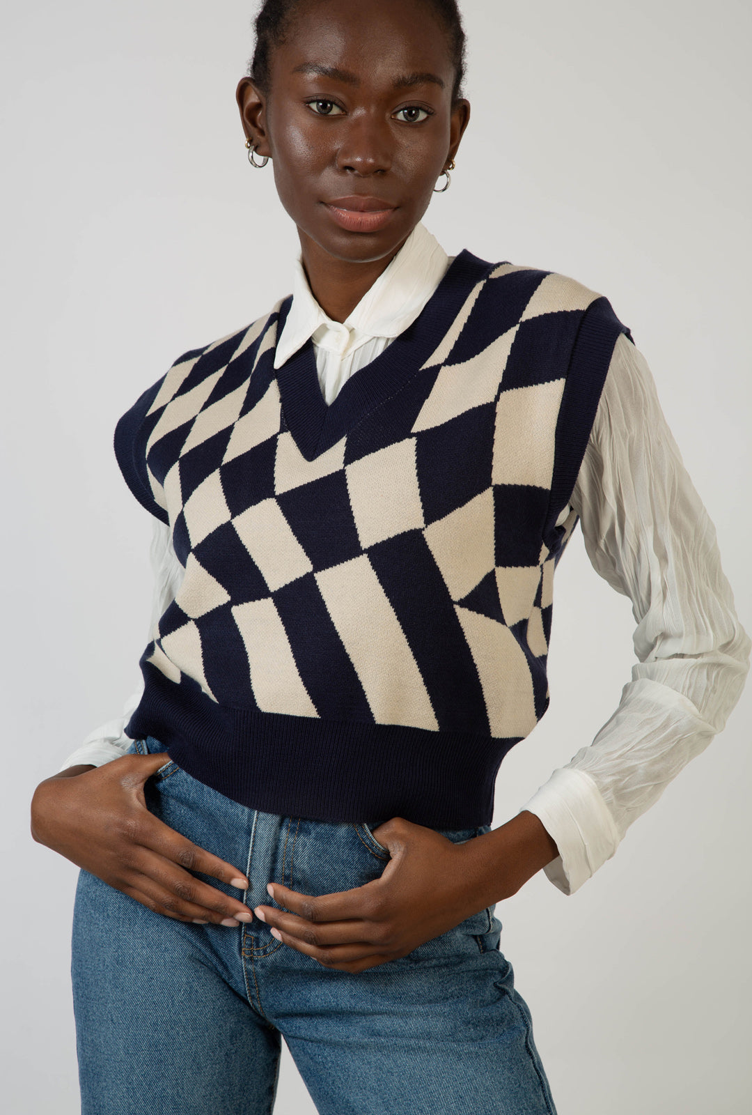 Navy and ivory psychedelic intarsia sweater vest_6