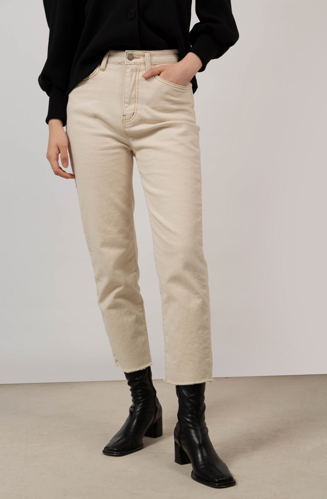 Ivory and beige contrast stitch jeans - 996_1