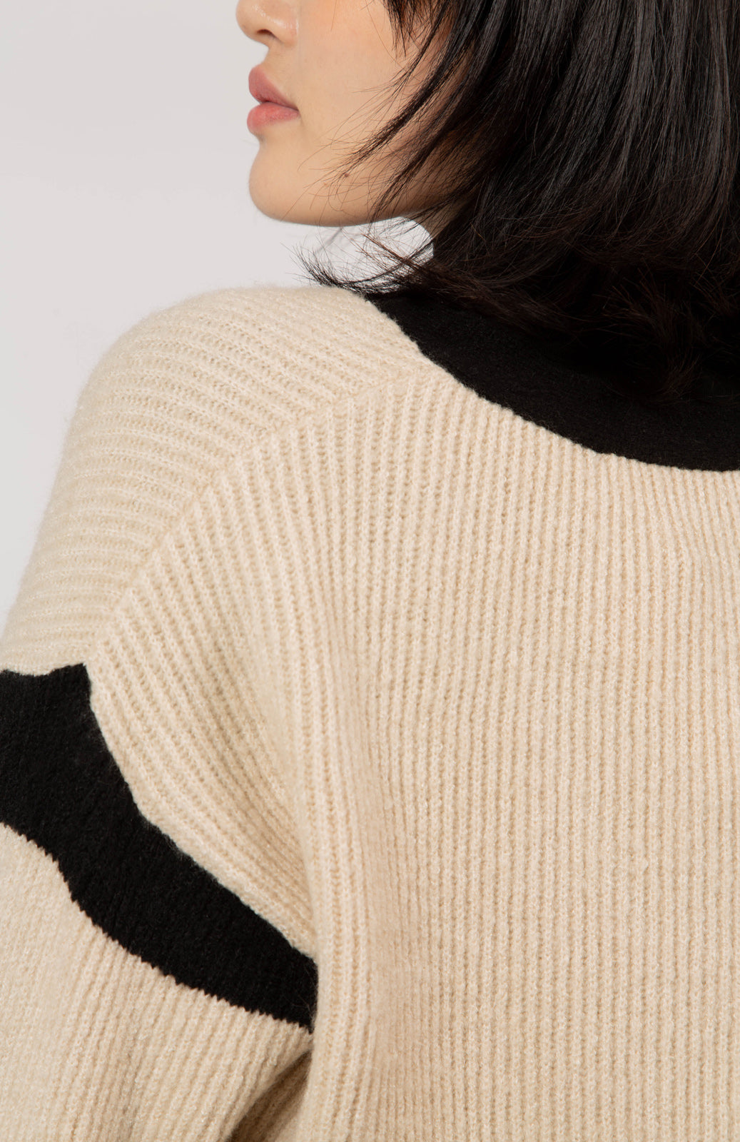 Ivory and black contrast trim cardigan_6