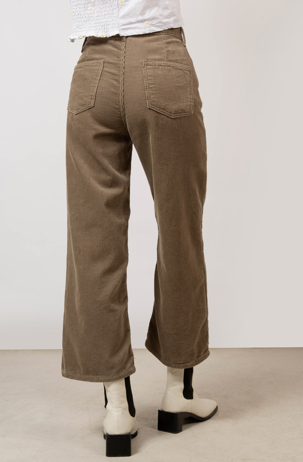 Brown corduroy loose fit trousers - 229_4