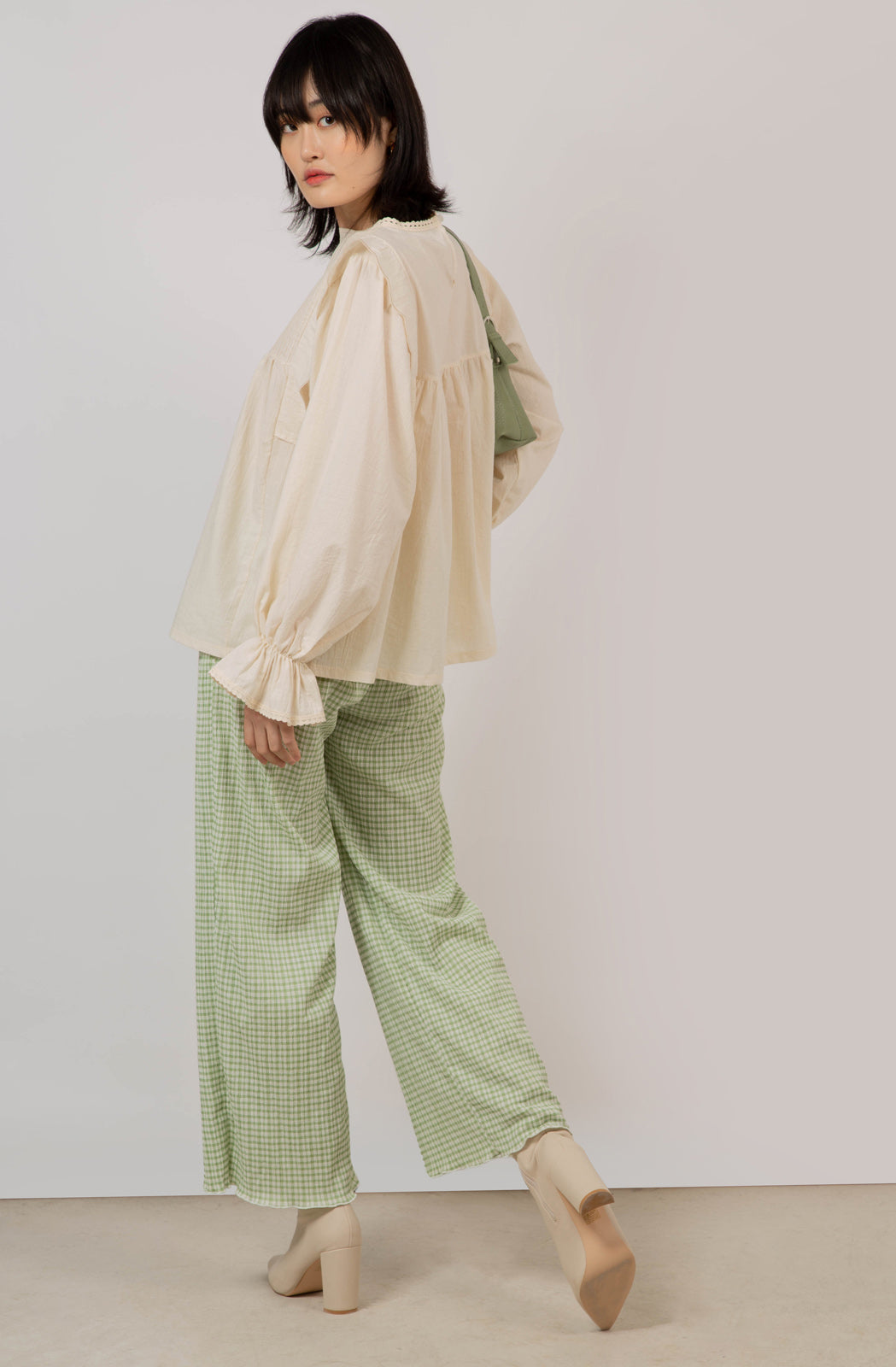 Beige ruffle trim seamed yoke blouse_4