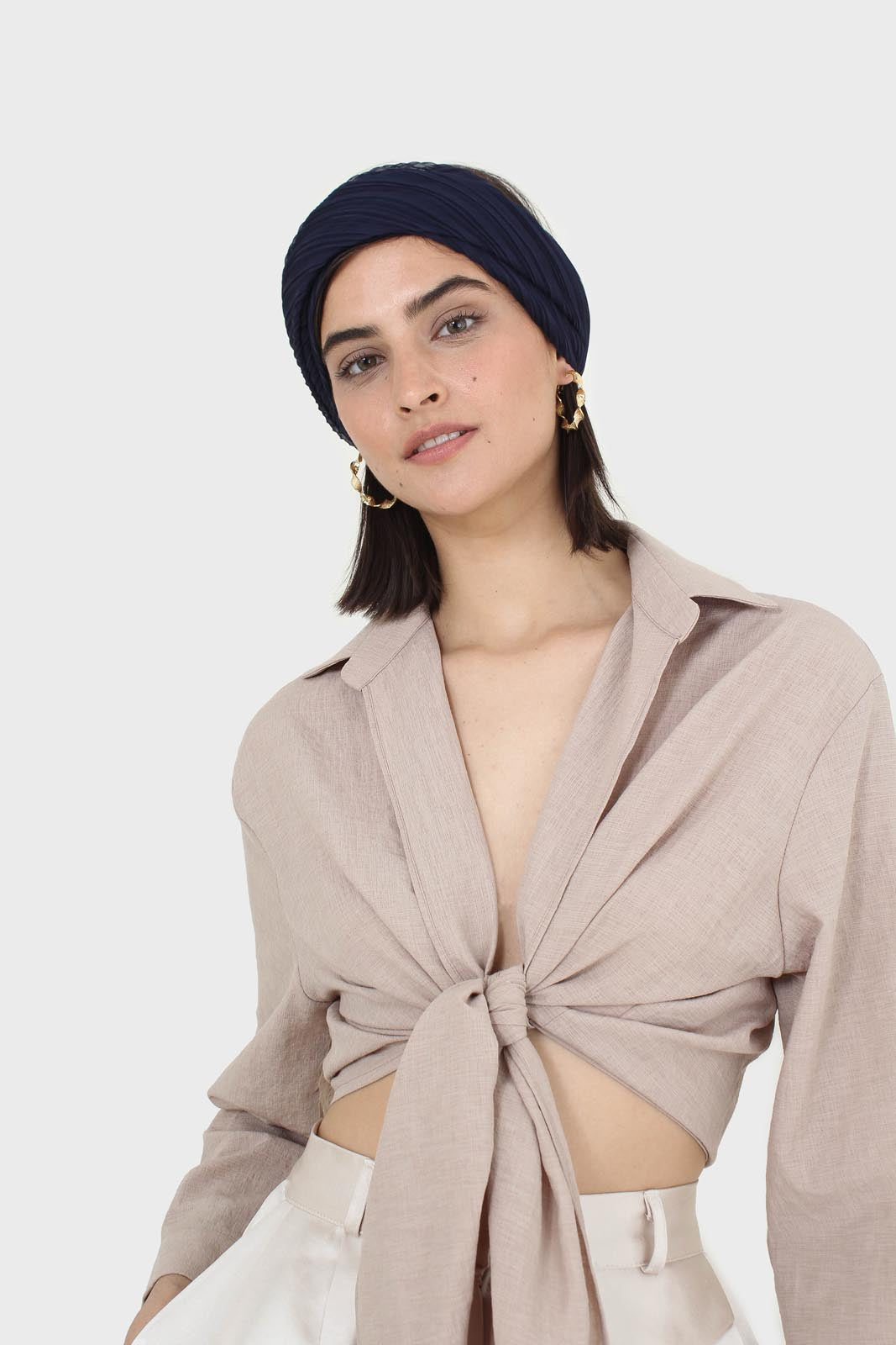 Beige linen plunging tie front shirt_5