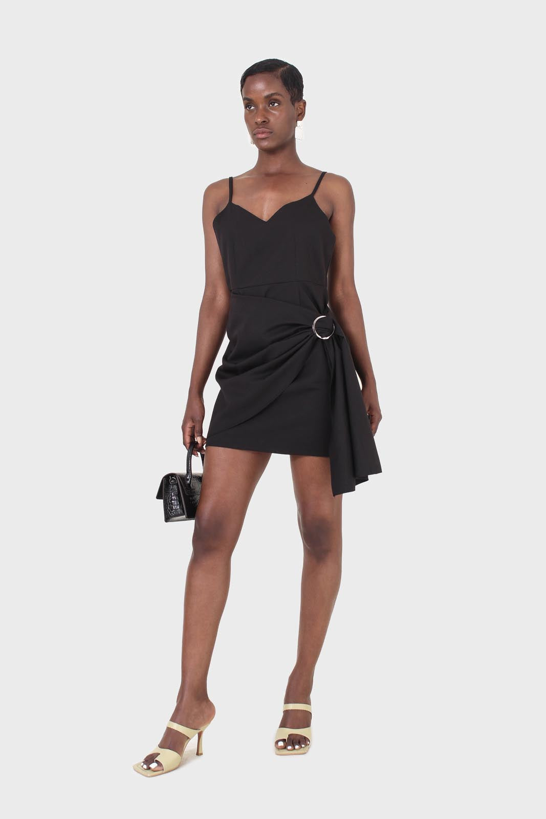 Black thin strap silver ring buckle mini dress_4