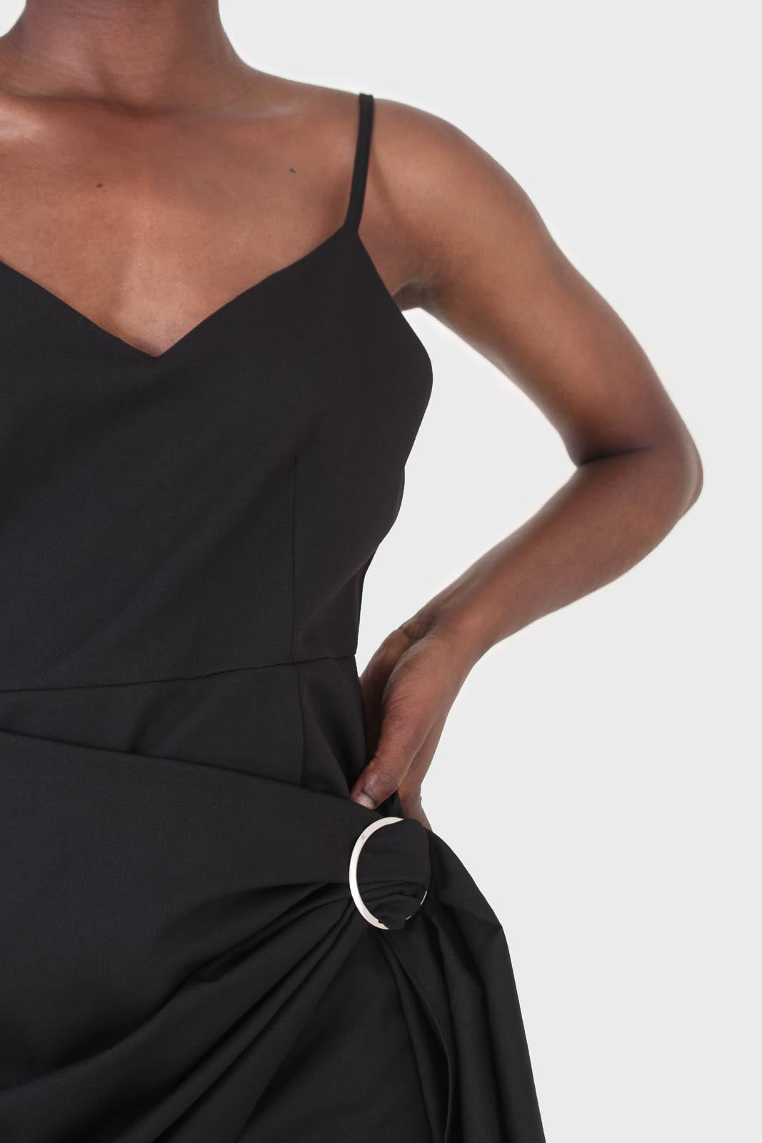 Black thin strap silver ring buckle mini dress_2