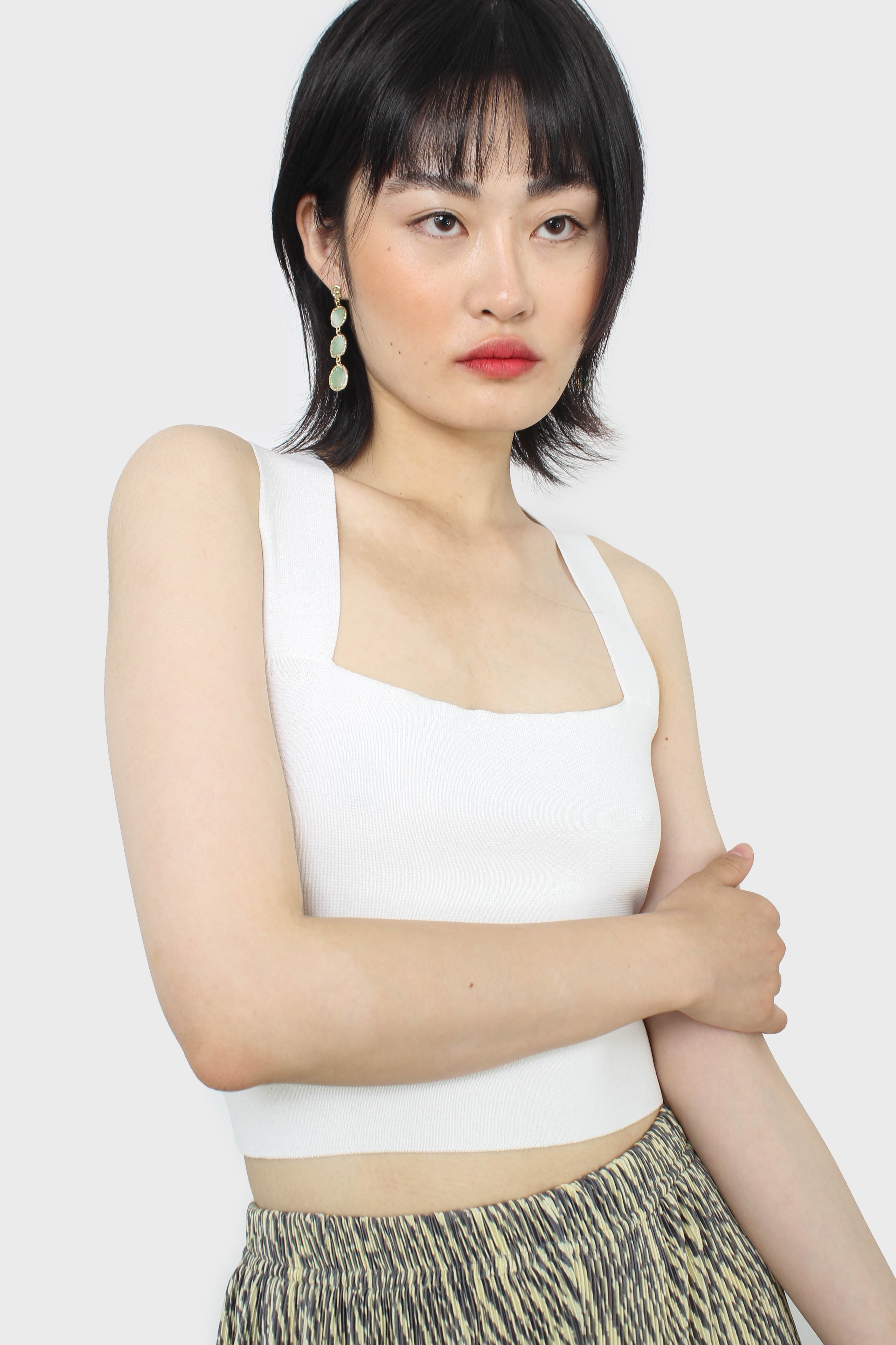 White thick strap cross back knit tank_7