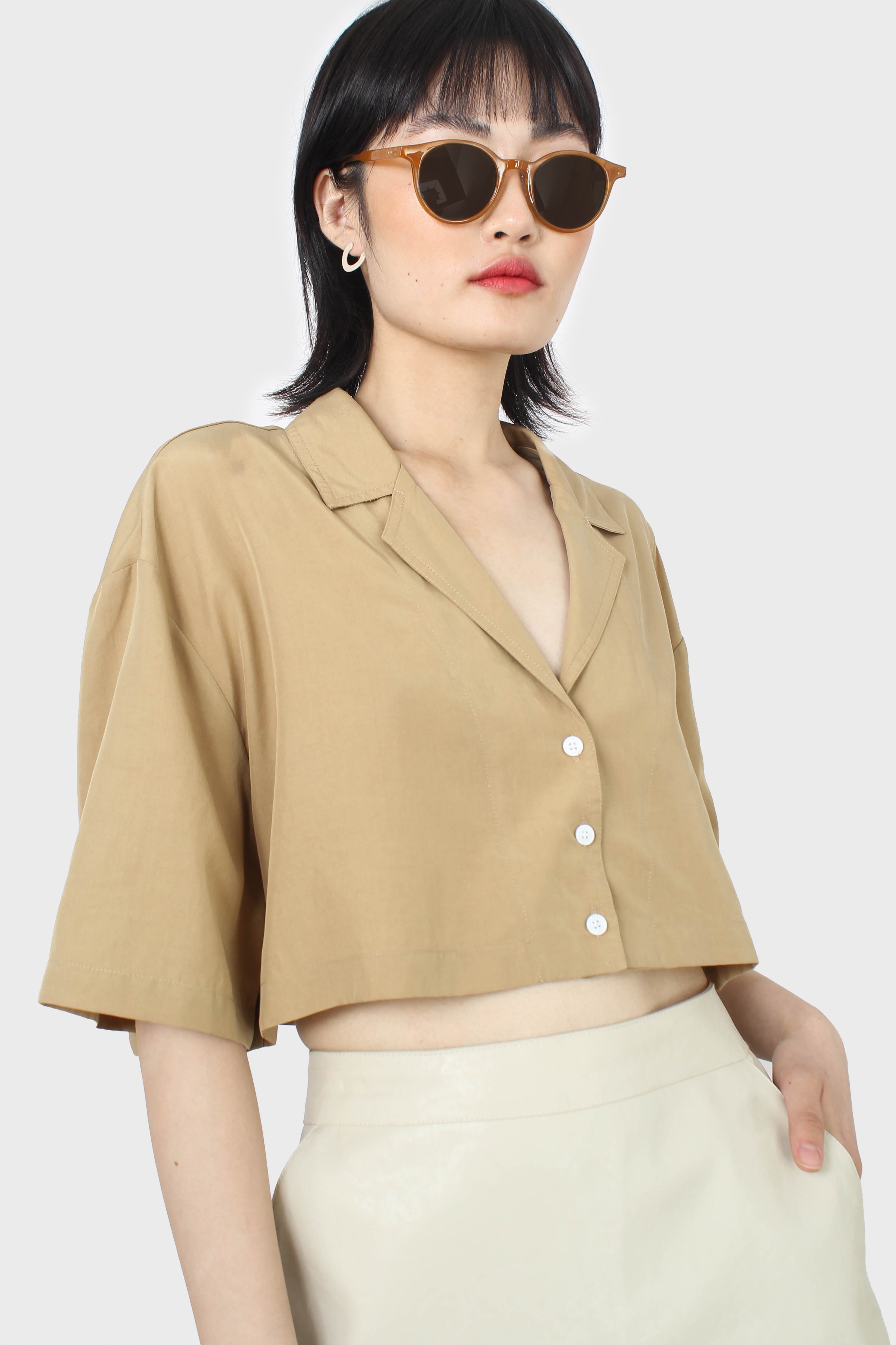 Tan cropped short sleeved boxy shirt_7