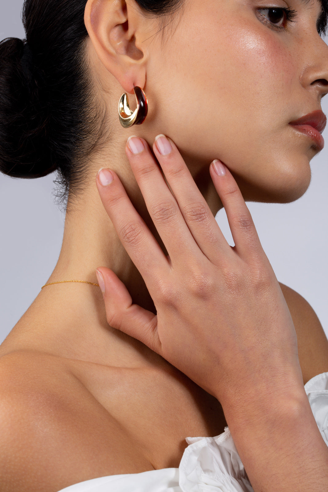 Black and gold thick shaped hoops_4