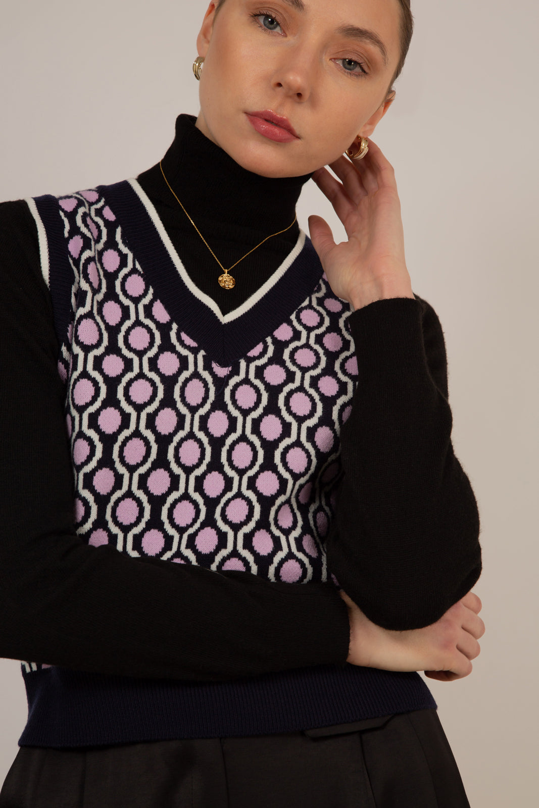 Navy and lilac geometric circles knit vest_1