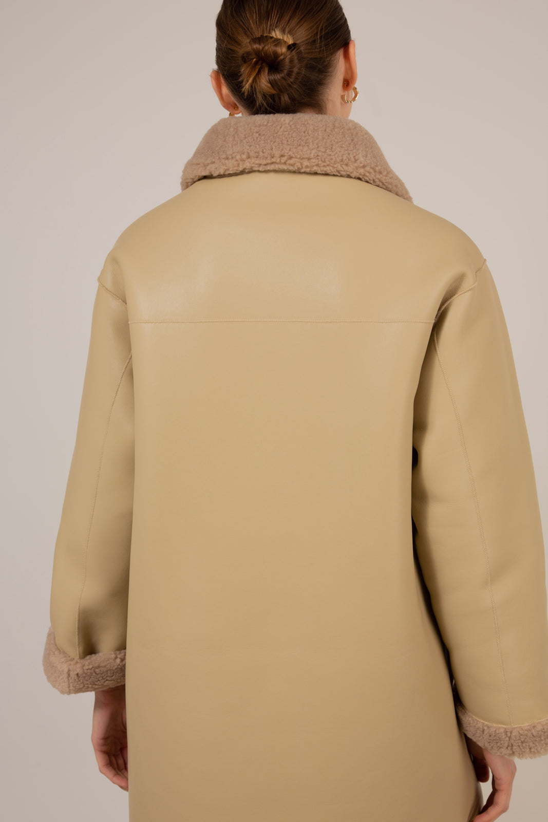 Beige teddy reversible long coat_13