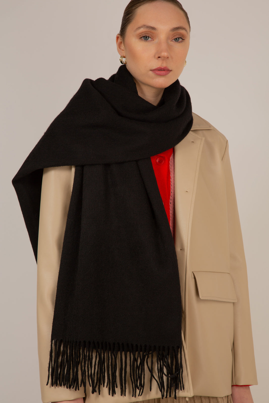 Black pure wool scarf_1