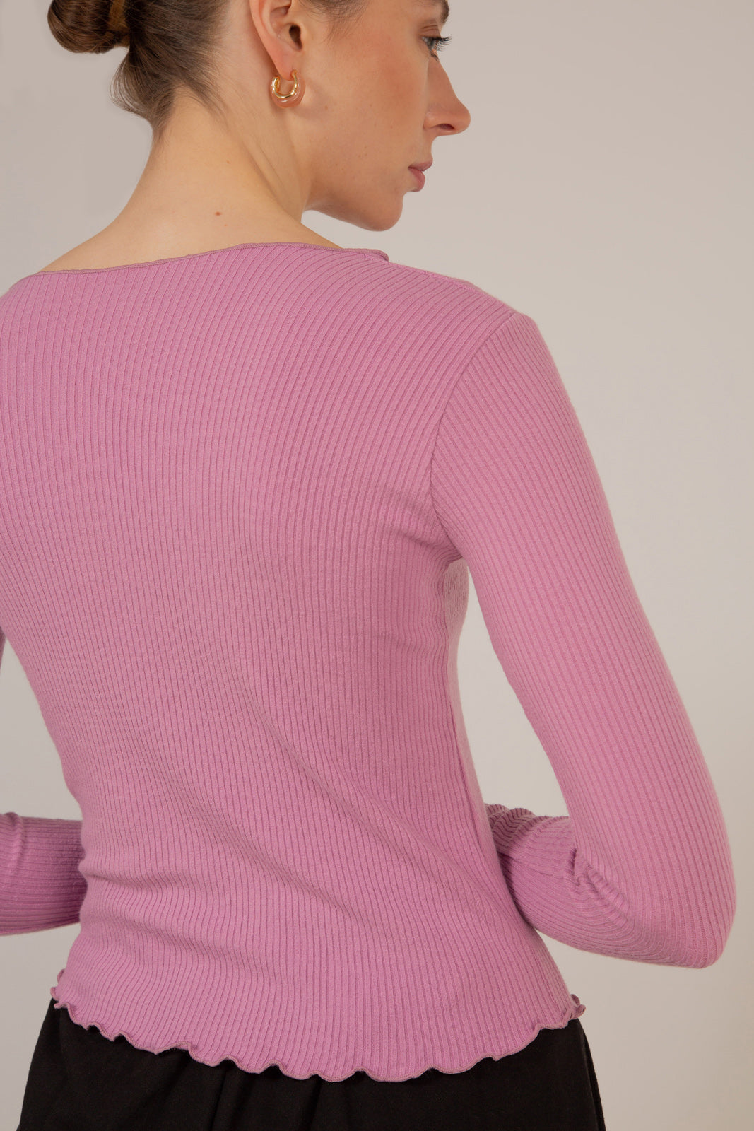 Pink ruffle trim ribbed top_9