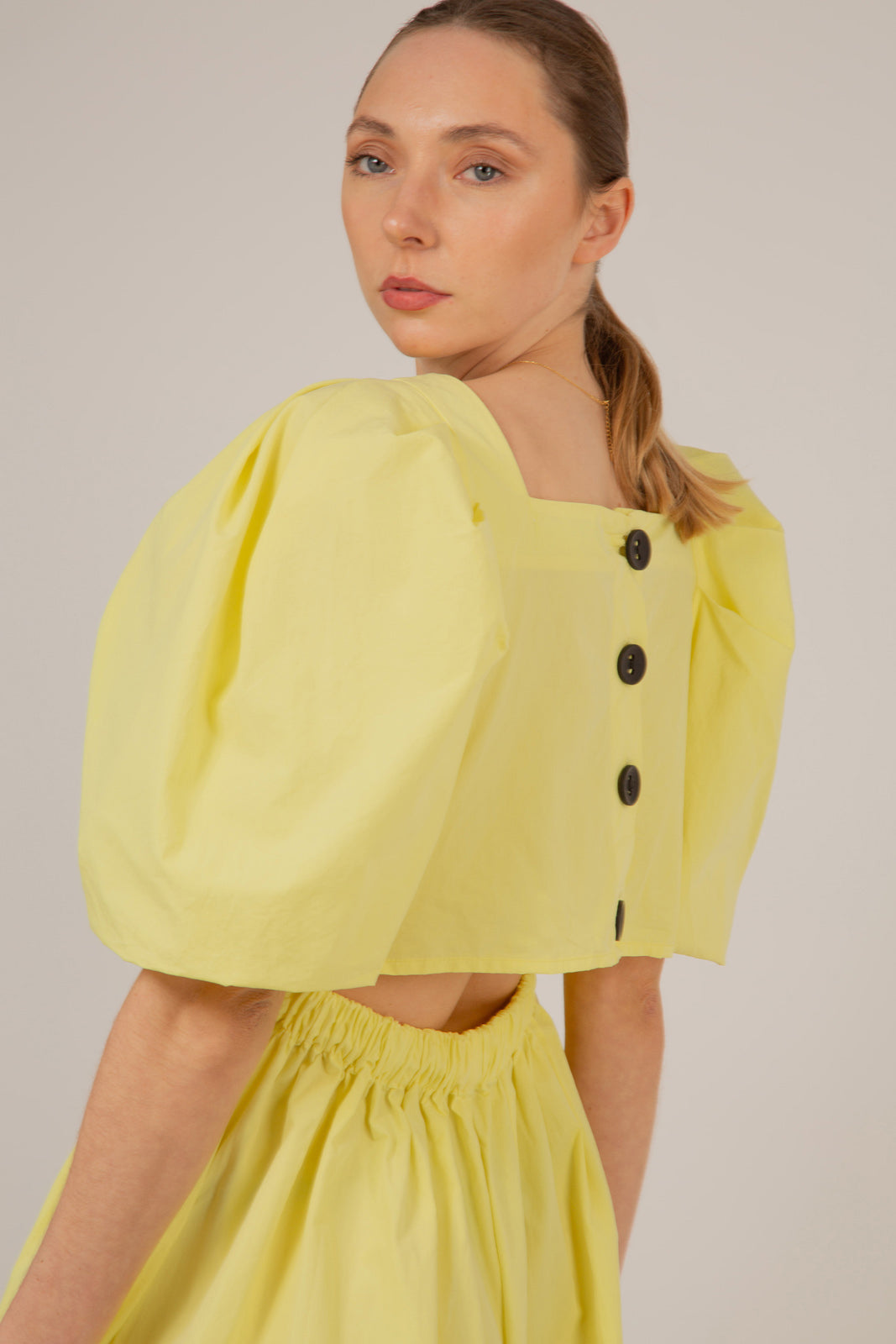 Yellow puff sleeve button back midi dress_2