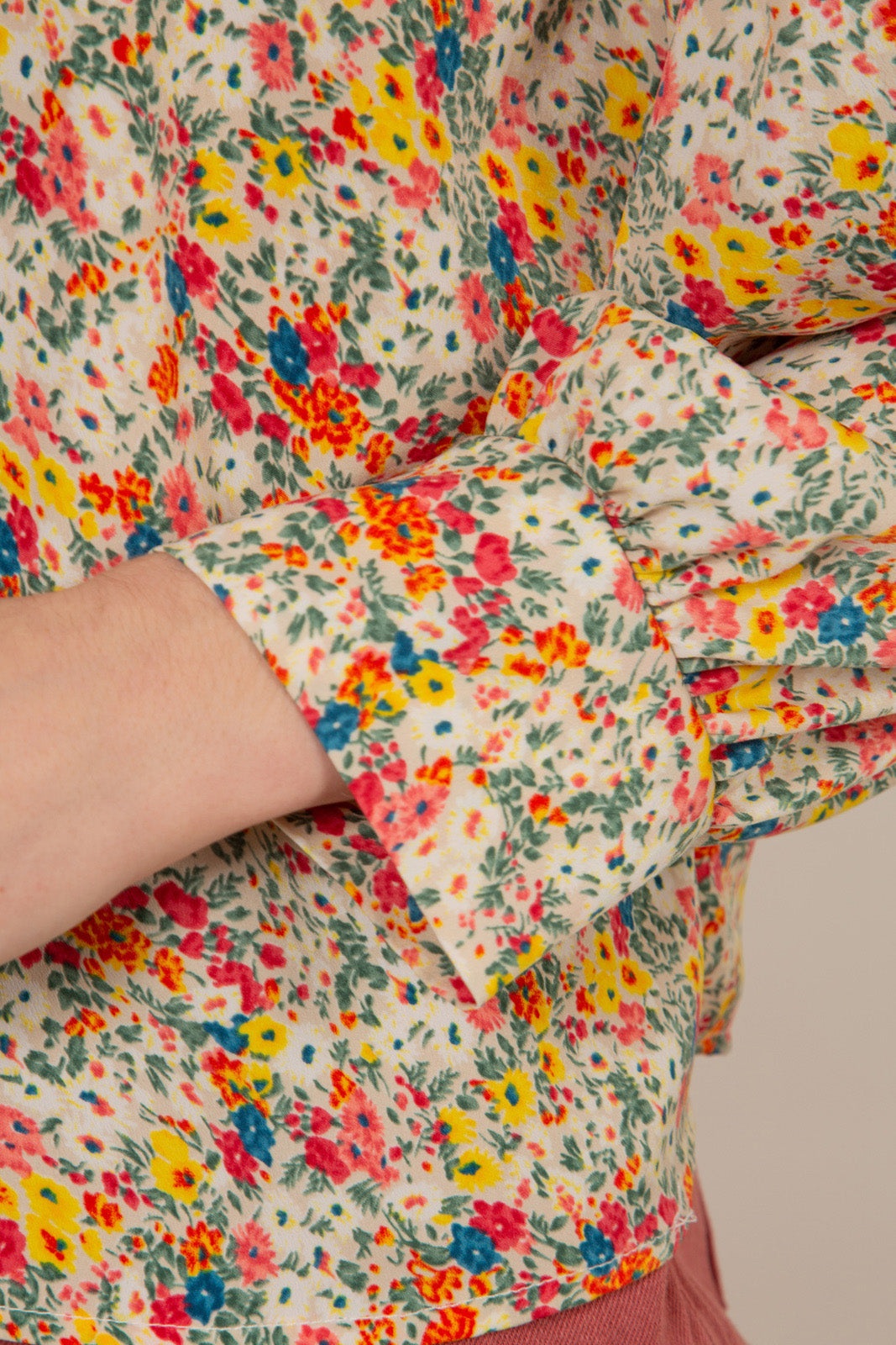 Ivory bold floral print blouse_11