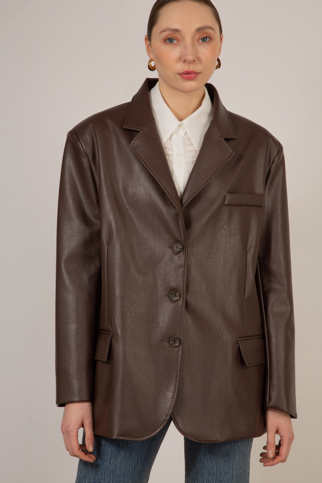 Brown vegan leather single breasted blazer_1