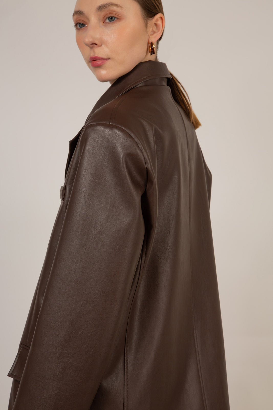 Brown vegan leather single breasted blazer_9