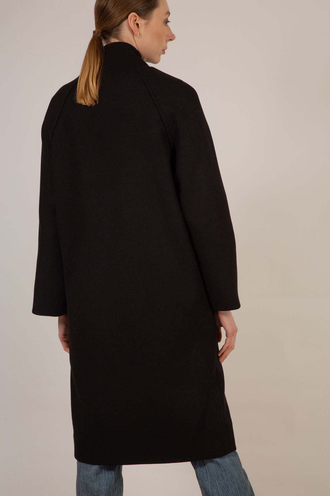 Black wool blend cocoon tailored coat_9