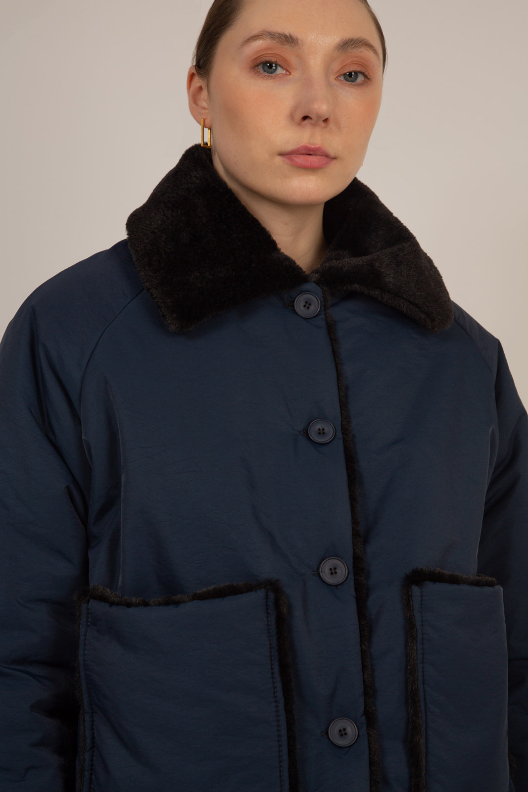 Navy faux fur large pocket reversible coat_3