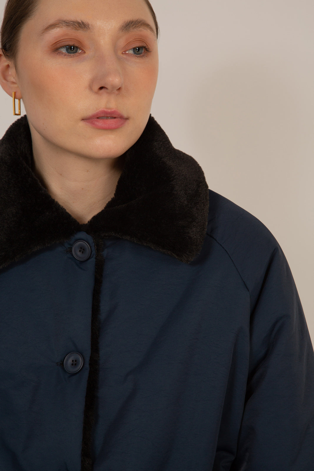 Navy faux fur large pocket reversible coat_6