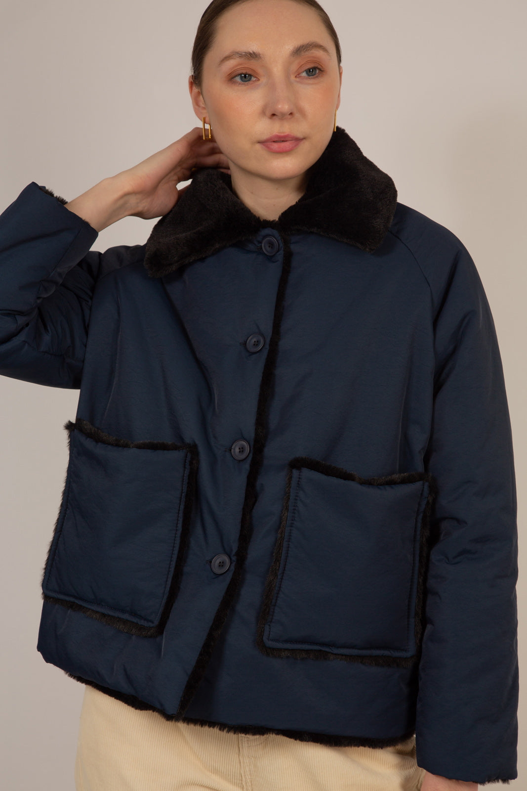 Navy faux fur large pocket reversible coat_4