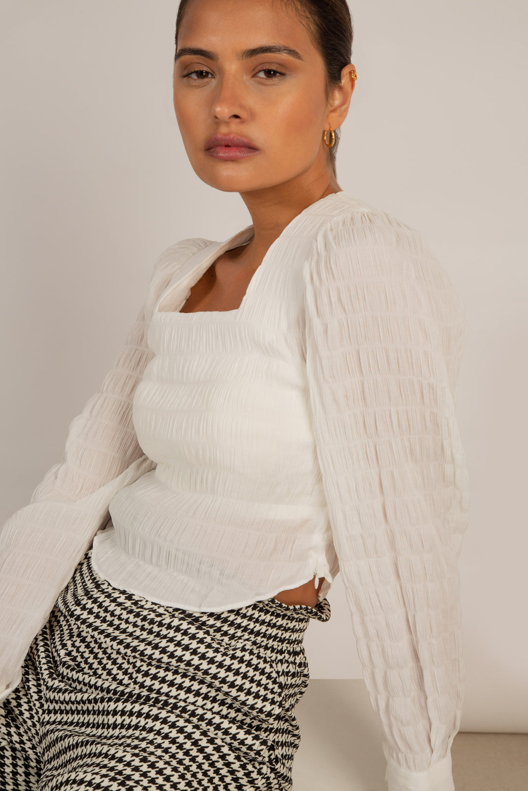 Ivory square neck textured blouse_3