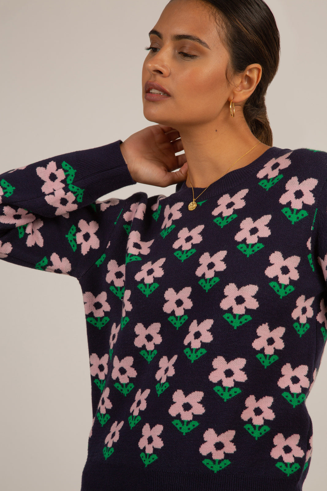 Navy and lilac smooth intarsia flower jumper_5