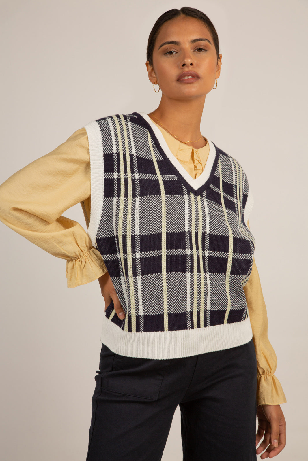 Navy and yellow checked vest_3
