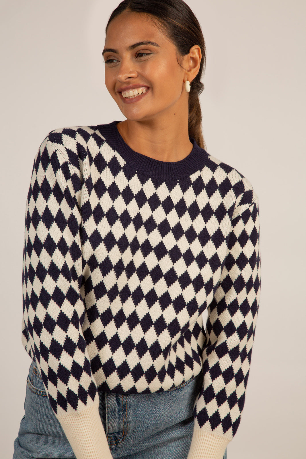 Navy and ivory diamond contrast hem jumper_2
