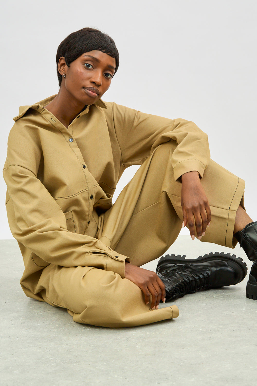 Beige and black contrast stitch boiler suit_5