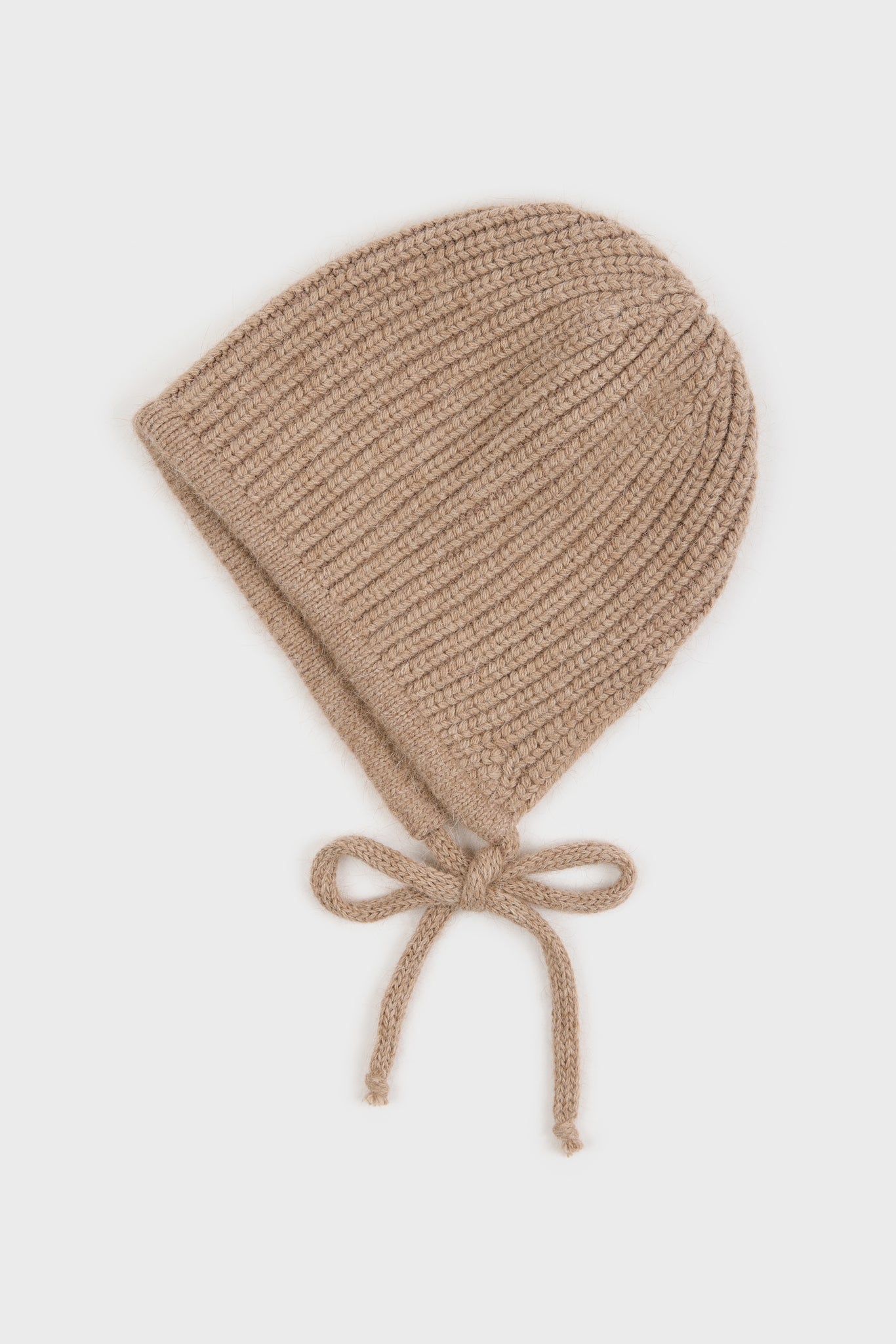 Beige angora ribbed bonnet_1