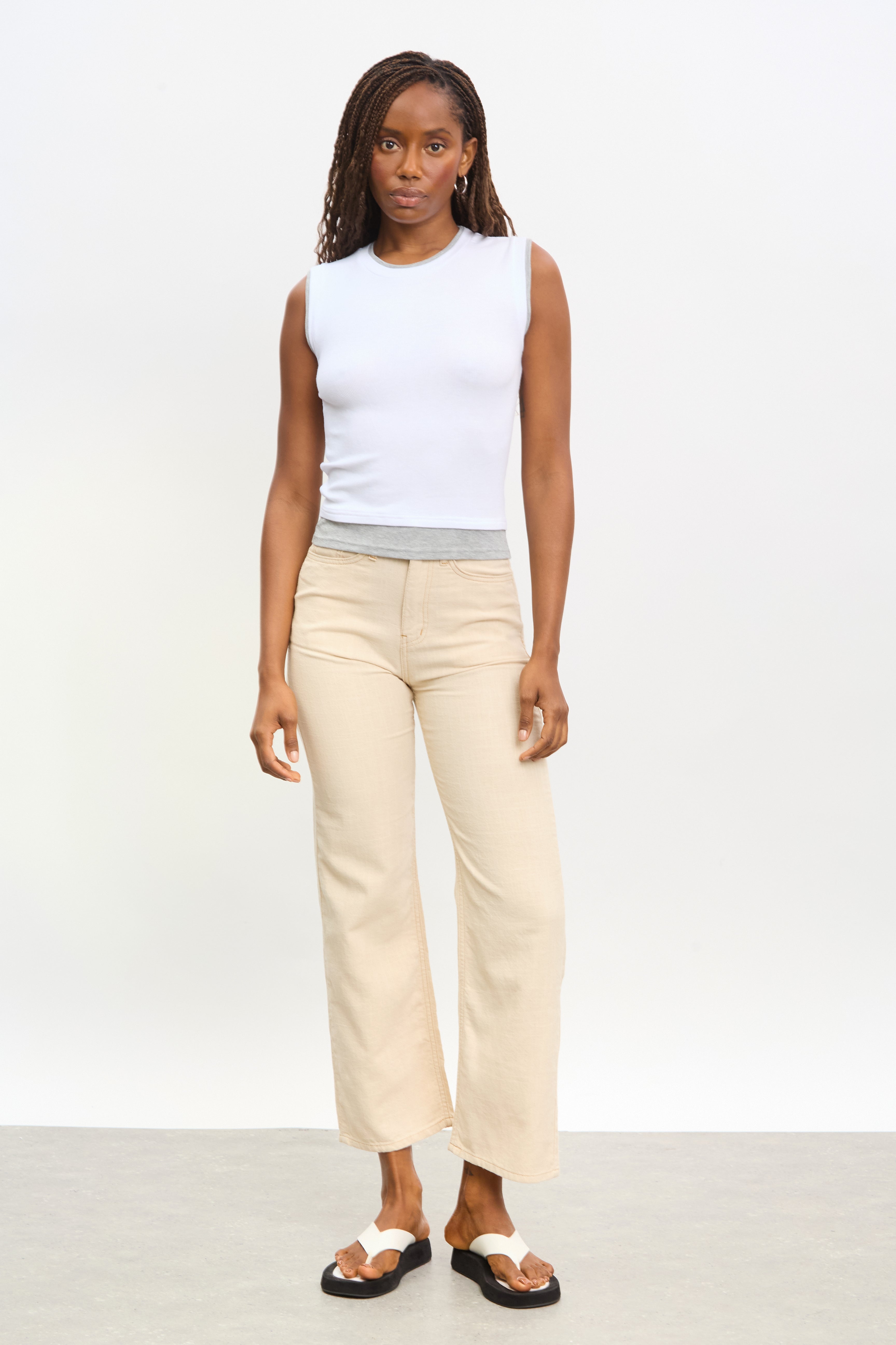 Beige contrast stitch thin wide leg jeans_4