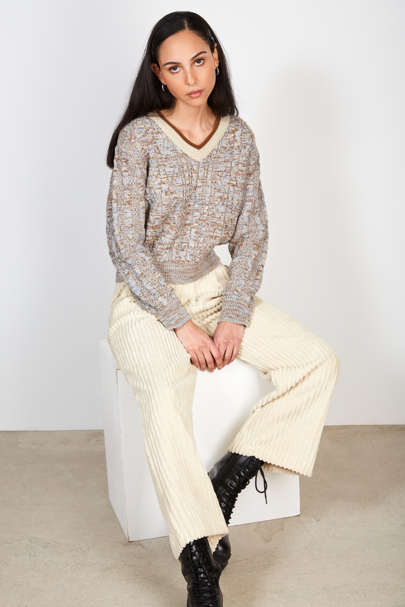 Beige giant rib corduroys_5