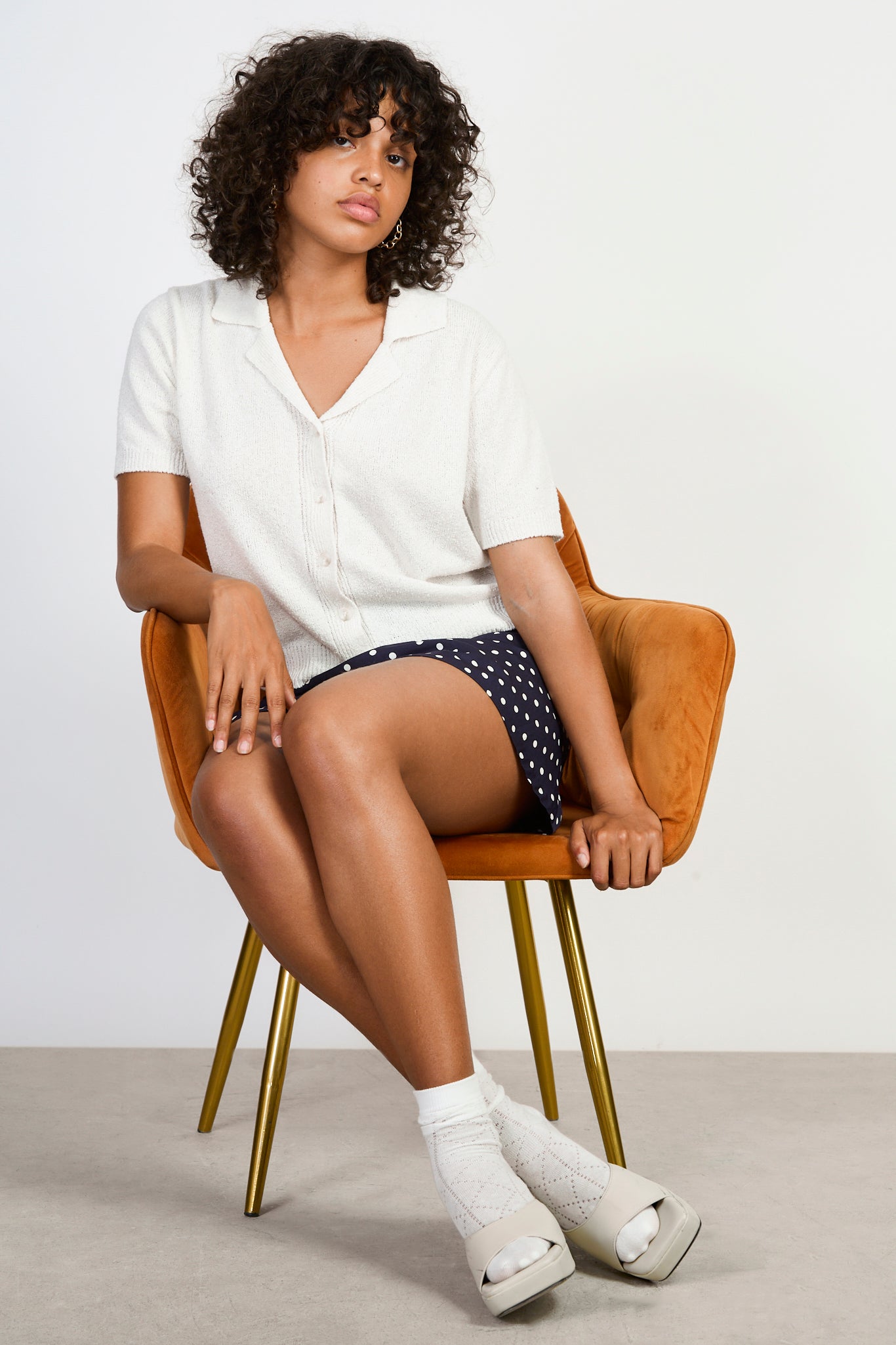 Beige linen blend collared cardigan_5