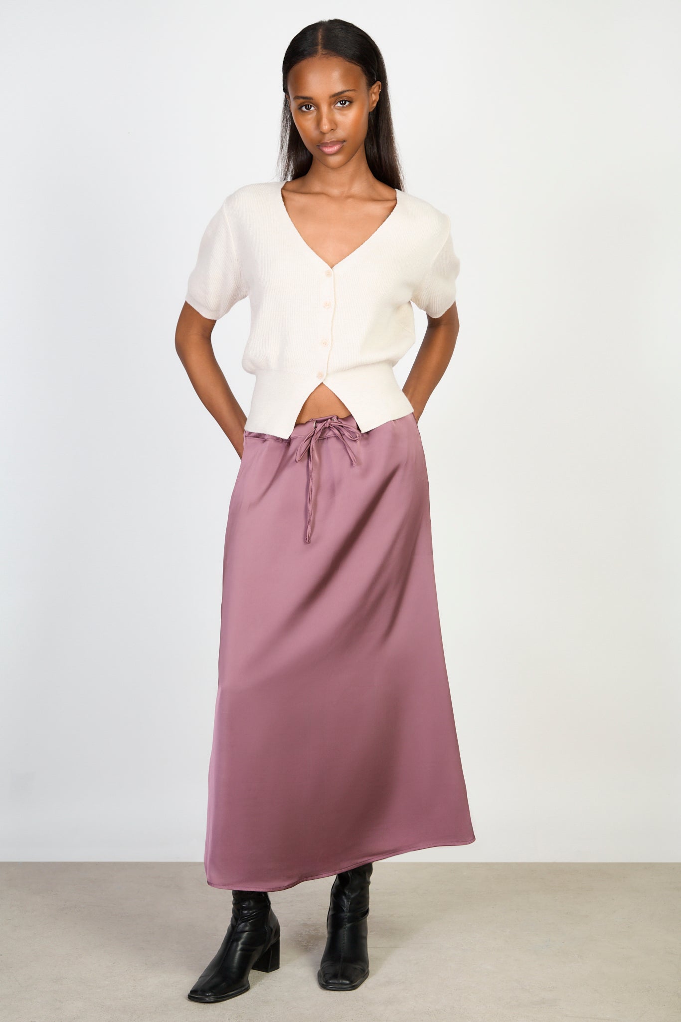 Beige ribbed short sleeved cardigan_4