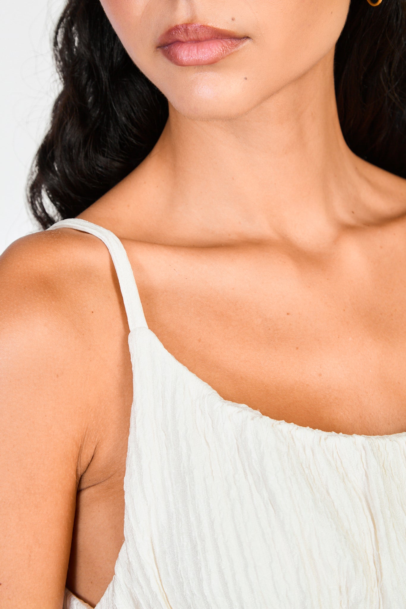 Beige textured crinkle tiered tank_3