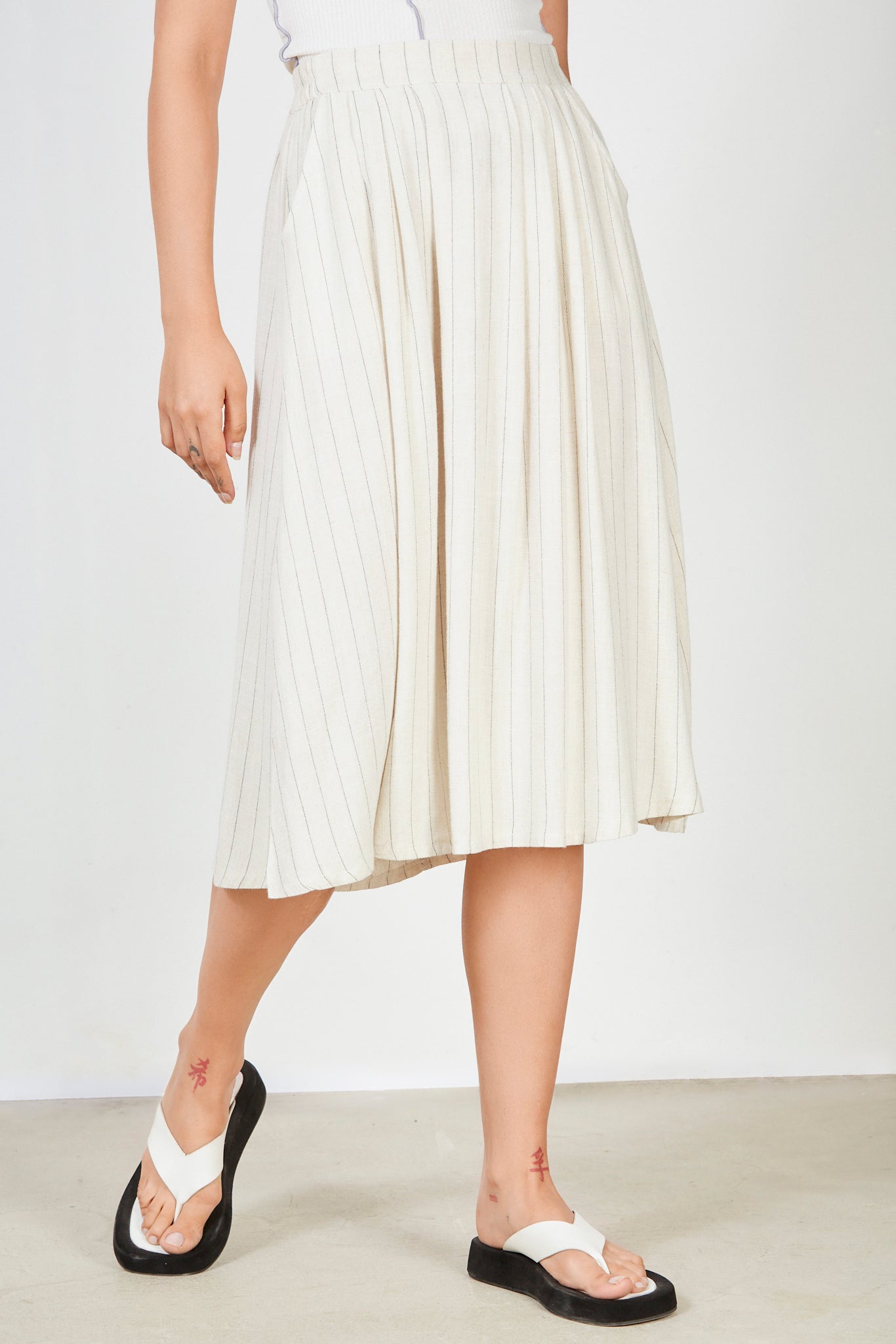 Beige and black pinstripe skirt_1