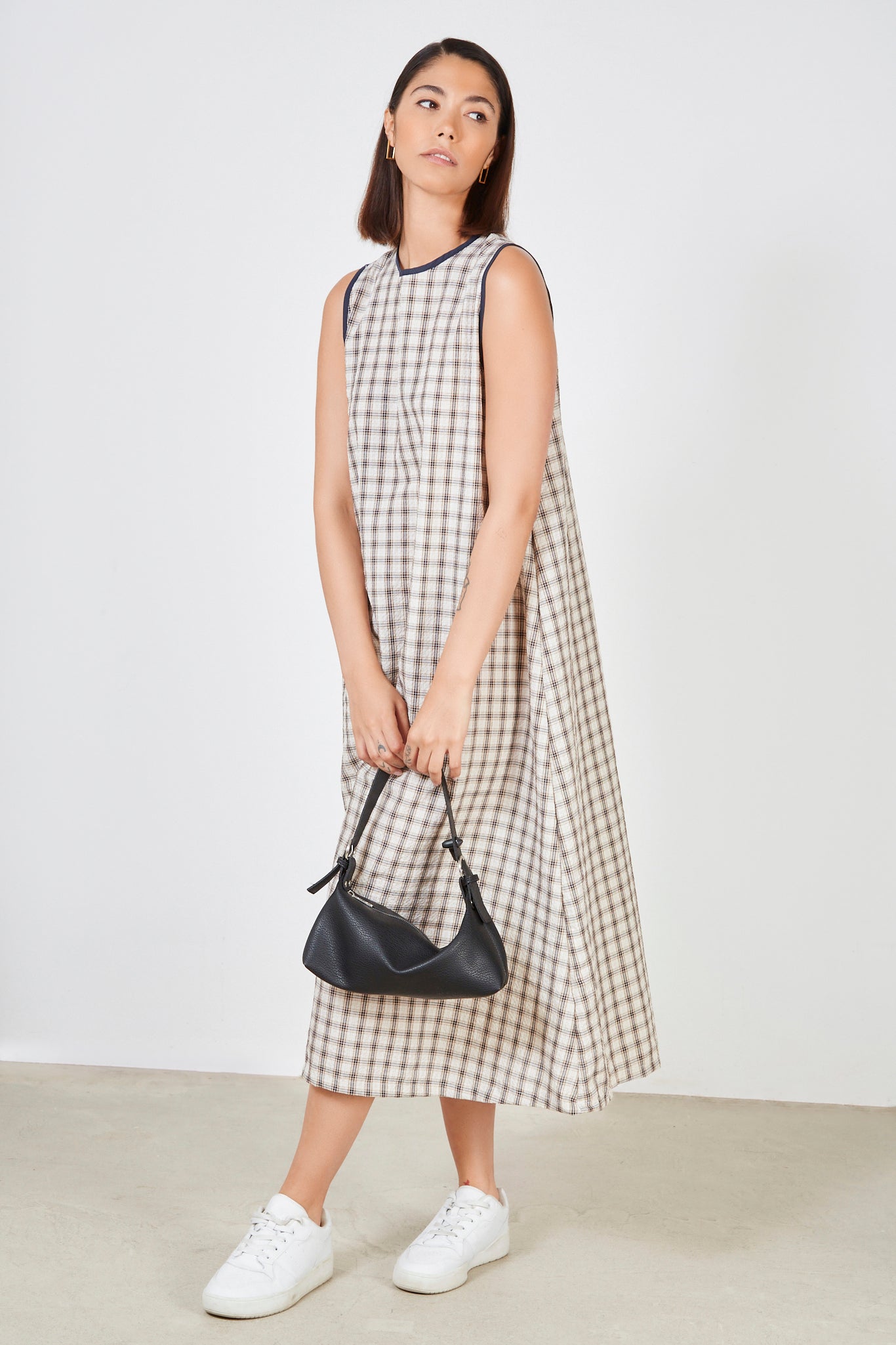 Beige and white plaid midi dress_1